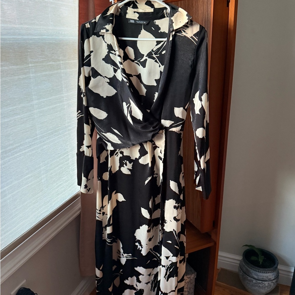 Black and white satin floral shirt wrap dresss